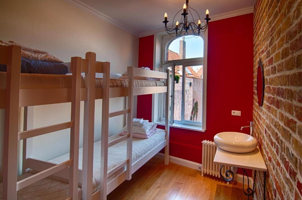 Hostel Lybeer Private Rooms Just For Two! Bruges Esterno foto
